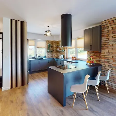 Nador * Kamienicki Mlyn