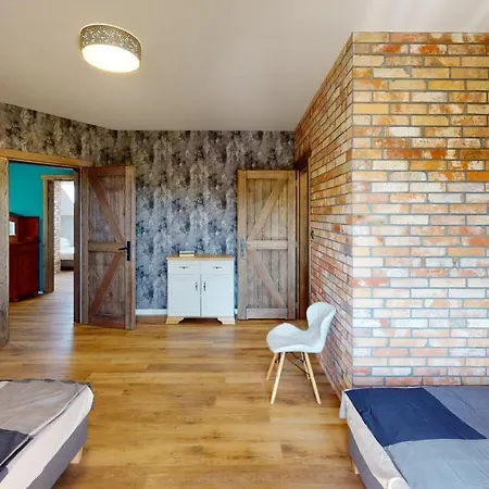 Nador * Kamienicki Mlyn