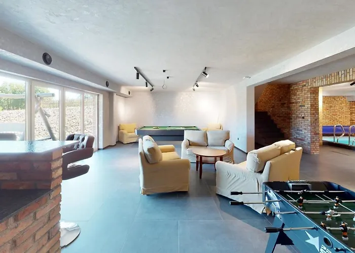 Nador Villa Kamienicki Mlyn